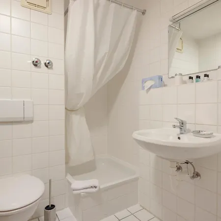 Apartman Mitte 37m2 - U-bahn Leopoldplatz By *