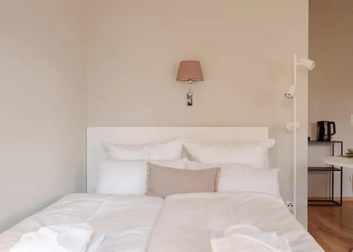 Mitte 37m2 - U-bahn Leopoldplatz By *