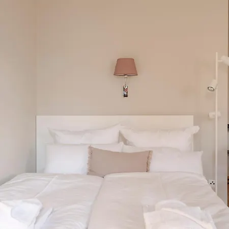 Mitte 37m2 - U-bahn Leopoldplatz By *